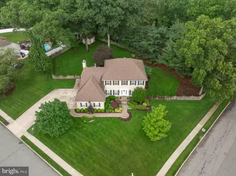 19 Prickett Ln, Hainesport, NJ 08036