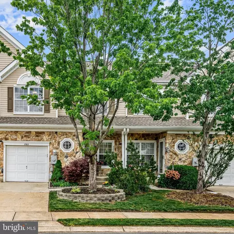 8502 Normandy Dr, Mount Laurel, NJ 08054