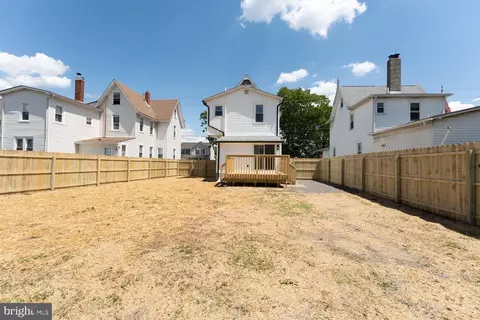 Exterior - 210 S Fairview St, Riverside, NJ 08075 photo 2 of 2