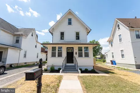 210 S Fairview St, Riverside, NJ 08075