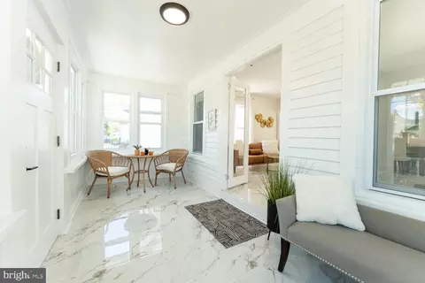 Entry Way - 210 S Fairview St, Riverside, NJ 08075 photo 1 of 8