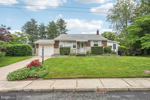 139 Caley Ave, Mount Holly, NJ 08060
