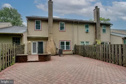 Exterior - 7 E Oleander Dr, Mount Laurel, NJ 08054 photo 2 of 2