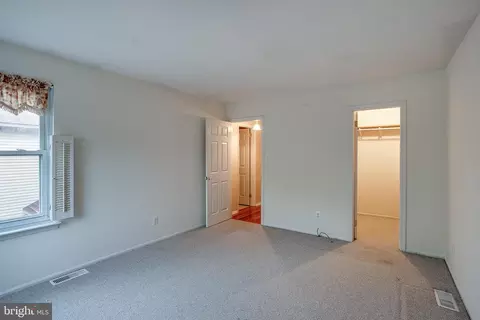 Bedroom - 7 E Oleander Dr, Mount Laurel, NJ 08054 photo 2 of 2
