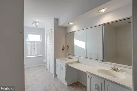 Bath - 7 E Oleander Dr, Mount Laurel, NJ 08054 photo 1 of 4