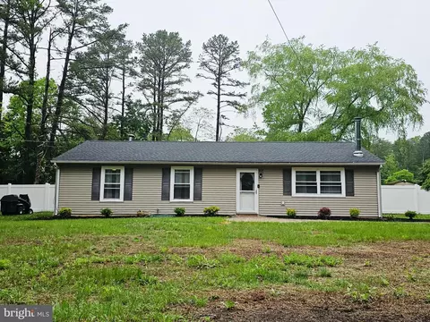 117 Cherry St, Southampton, NJ 08088