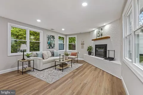 Living - 319 E Rudderow Ave, Maple Shade, NJ 08052 photo 3 of 3