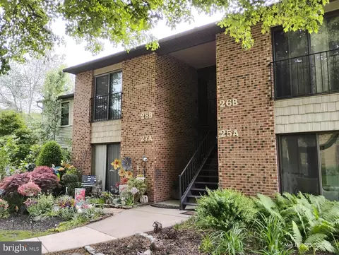 28 W Bluebell Ln # B, Mount Laurel, NJ 08054