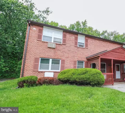 415 Garnet Dr, Burlington, NJ 08016
