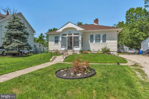 479 N Church St, Moorestown, NJ 08057