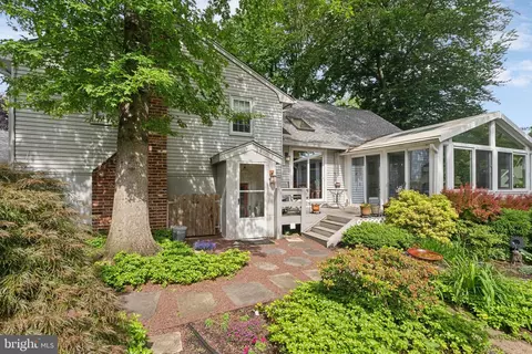 234 Eastbourne Ter, Moorestown, NJ 08057