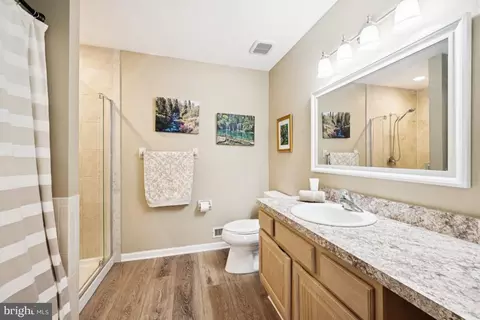Bath - 41 Kettlebrook Dr, Mount Laurel, NJ 08054 photo 2 of 3