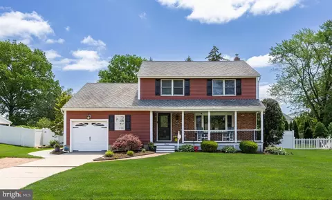 4 Sequoia Dr, Cinnaminson, NJ 08077