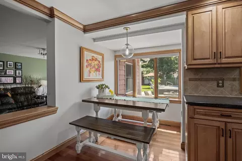 Entry Way - 4 Sequoia Dr, Cinnaminson, NJ 08077 photo 3 of 4