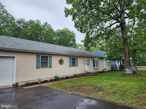 23 Maricopa Trl, Browns Mills, NJ 08015