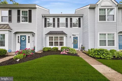 603 Lindsley Ct, Burlington, NJ 08016