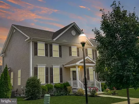 36 Brookdale Way, Chesterfield, NJ 08515