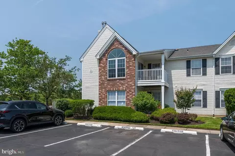 2006 B Staghorn Dr, Mount Laurel, NJ 08054