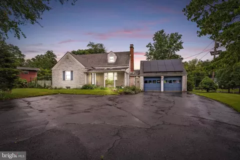 1010 Hampton Dr, Eastampton, NJ 08060
