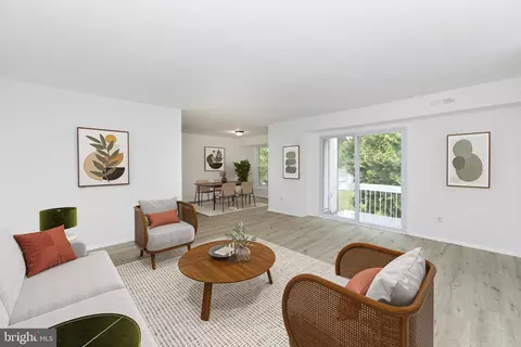 275 Green St #4H5, Beverly, NJ 08010