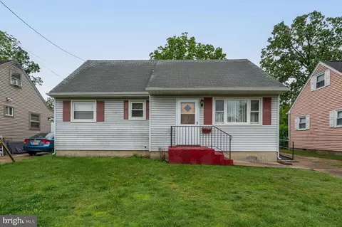 90 W Sixth St, Burlington, NJ 08016