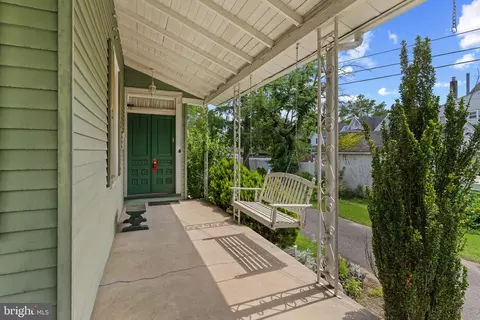 12 E Charles St, Palmyra, NJ 08065 photo 5