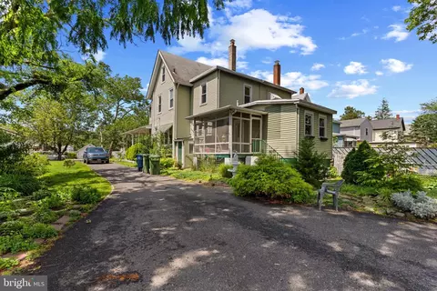 12 E Charles St, Palmyra, NJ 08065 photo 7