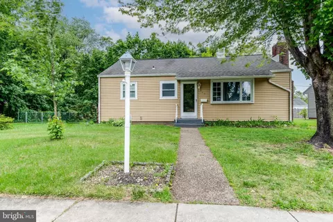 Exterior - 449 West Ave, Delanco, NJ 08075 photo 3 of 7