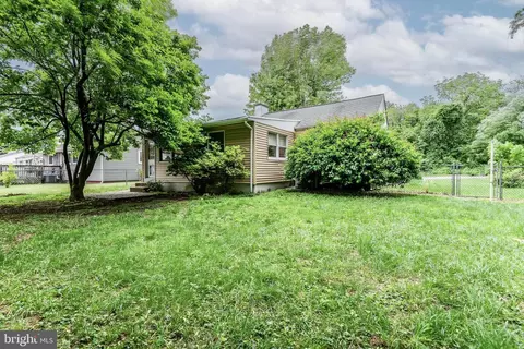 Exterior - 449 West Ave, Delanco, NJ 08075 photo 4 of 7
