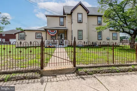 300 New Jersey Ave, Riverside, NJ 08075