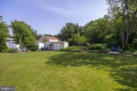 Exterior - 306 Fenimore Ln, Delanco, NJ 08075 photo 11 of 12