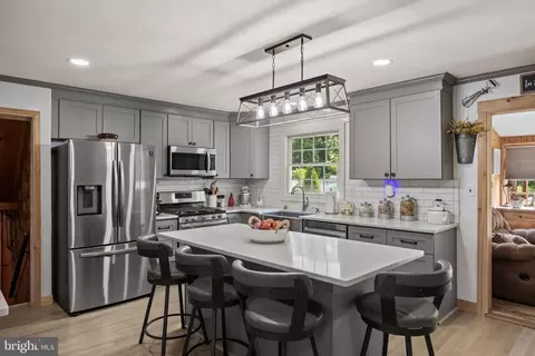 Kitchen - 306 Fenimore Ln, Delanco, NJ 08075 photo 1 of 7