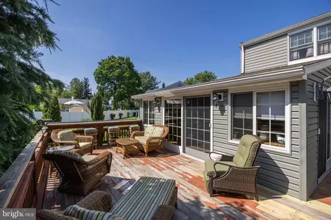 Exterior - 306 Fenimore Ln, Delanco, NJ 08075 photo 5 of 12