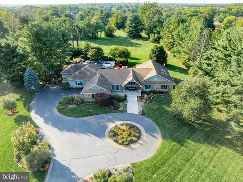 761 Cox Rd, Moorestown, NJ 08057