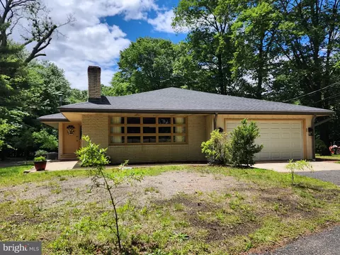 641 Mt Laurel Rd, Mount Laurel, NJ 08054