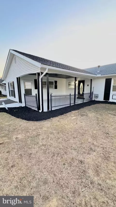 134 Somerset Dr, Willingboro, NJ 08046