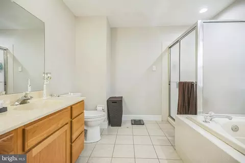 Bath - 1 Carter Ln, Marlton, NJ 08053 photo 2 of 2