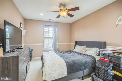Bedroom - 1 Carter Ln, Marlton, NJ 08053 photo 3 of 5