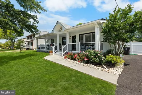 319 Juniata Ave, Delran, NJ 08075