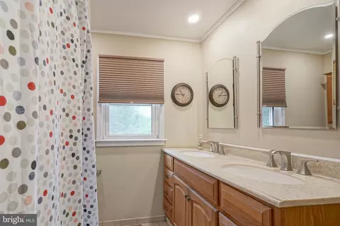 19 Montclair Dr, Delran, NJ 08075 photo 22