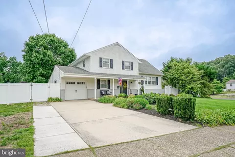 19 Montclair Dr, Delran, NJ 08075 photo 37