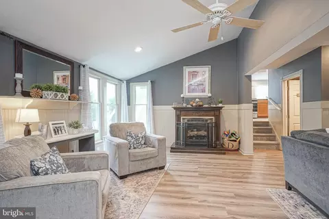 19 Montclair Dr, Delran, NJ 08075 photo 4