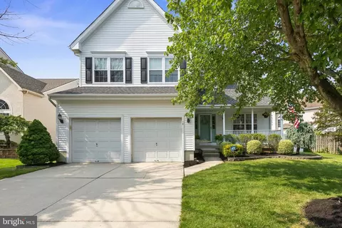 14 Vassar Rd, Mount Laurel, NJ 08054