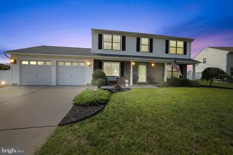 9 Red Oak Ct, Eastampton, NJ 08060