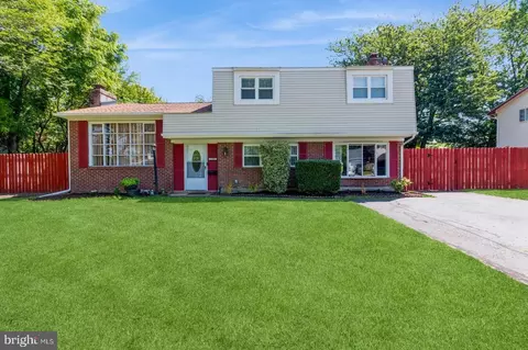 738 Woodlane Rd, Beverly, NJ 08010