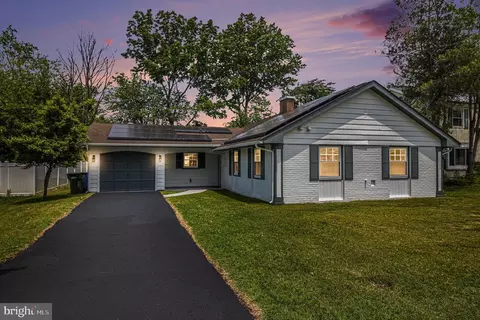 151 Pageant Ln, Willingboro, NJ 08046