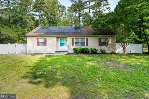 403 S Brynwood Dr, Browns Mills, NJ 08015