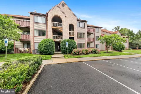 4606 A Aberdeen Dr, Mount Laurel, NJ 08054