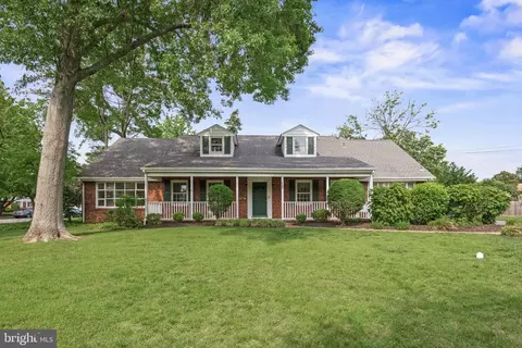 Exterior - 1101 Cherry Ln, Cinnaminson, NJ 08077 photo 3 of 7