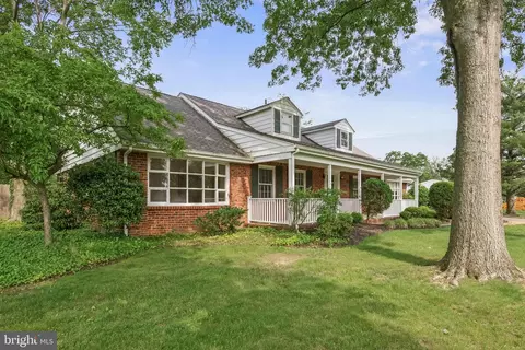 Exterior - 1101 Cherry Ln, Cinnaminson, NJ 08077 photo 4 of 7